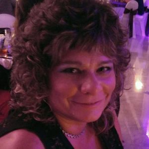 Meet your Posher, Deneen